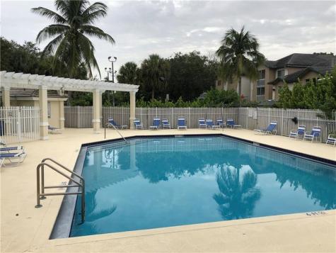 9960 NW 57th Manor Coral Springs FL 33076