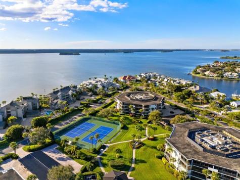 1815 Mooringline Drive Vero Beach FL 32963