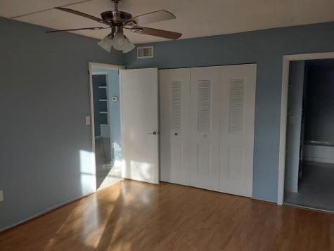 4166 Inverrary Drive Lauderhill FL 33319