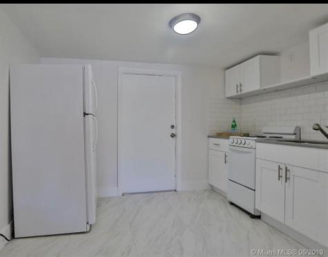 735 NE 37th Street Oakland Park FL 33334