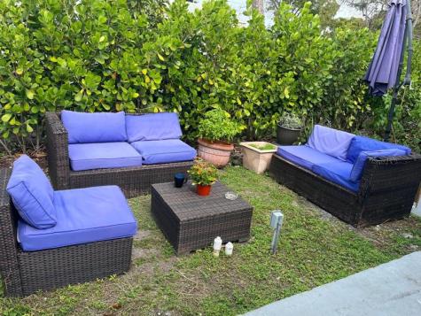735 NE 37th Street Oakland Park FL 33334