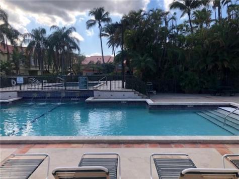 18352 NW 68th Avenue Hialeah FL 33015