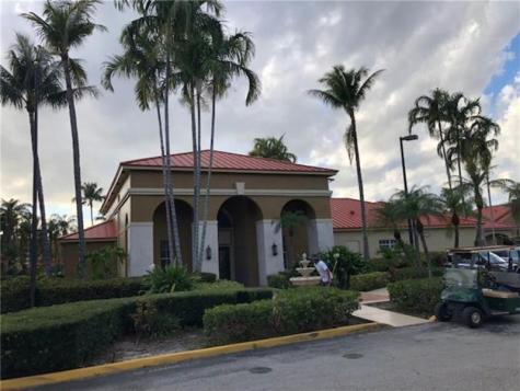 18352 NW 68th Avenue Hialeah FL 33015