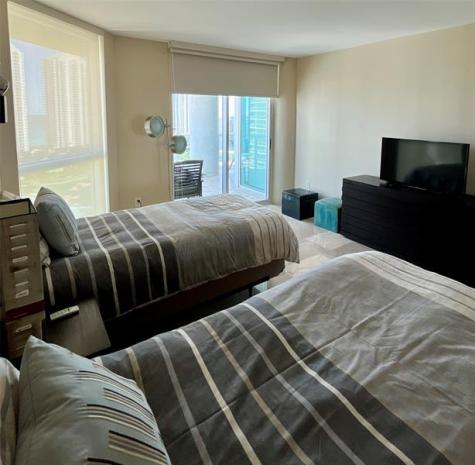 16500 Collins Avenue Sunny Isles Beach FL 33160