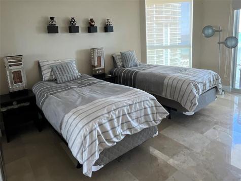 16500 Collins Avenue Sunny Isles Beach FL 33160