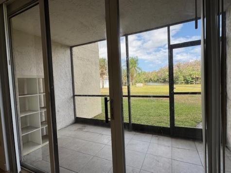 2900 NW 42 Coconut Creek FL 33066
