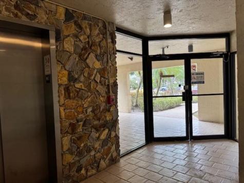 2900 NW 42 Coconut Creek FL 33066