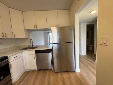 2900 NW 42 Coconut Creek FL 33066