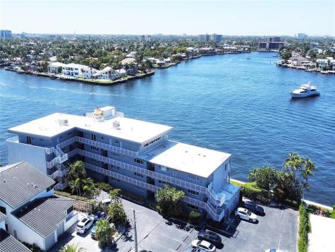 1201 S Riverside Drive Pompano Beach FL 33062