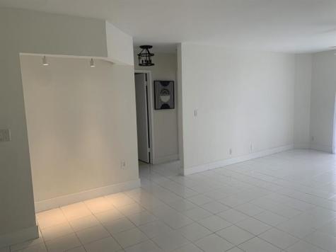 3600 Mystic Pointe Drive Aventura FL 33180