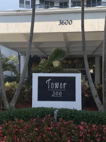 3600 Mystic Pointe Drive Aventura FL 33180