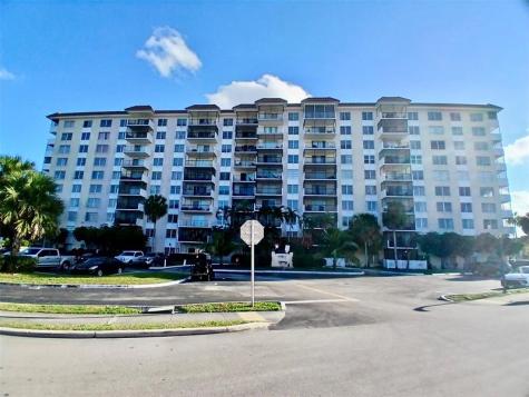 4164 N Inverrary Drive Lauderhill FL 33319