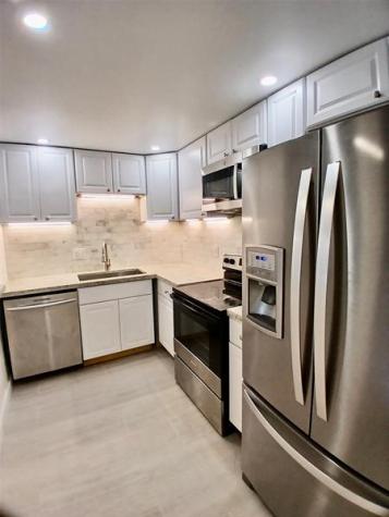 4164 N Inverrary Drive Lauderhill FL 33319