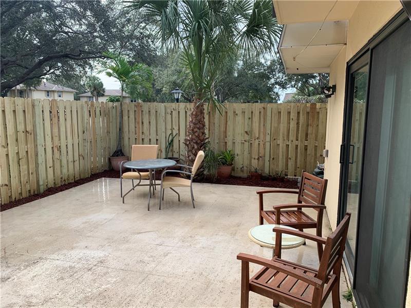 2942 SW 22nd Circle Delray Beach FL 33445