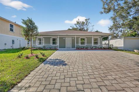 2205 S 33rd Street Fort Pierce FL 34947