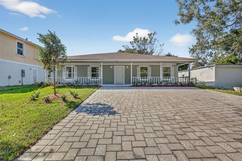 2205 S 33rd Street Fort Pierce FL 34947