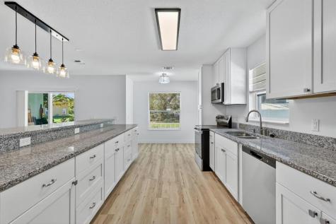 2205 S 33rd Street Fort Pierce FL 34947