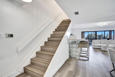 270 Captains Walk Delray Beach FL 33483
