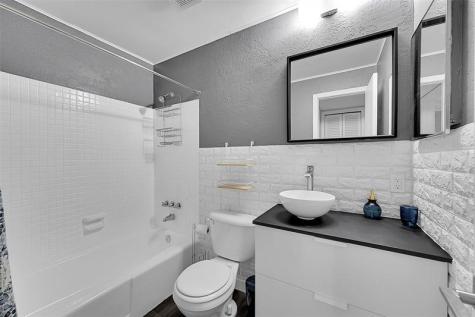 1027 Tequesta Street Fort Lauderdale FL 33312
