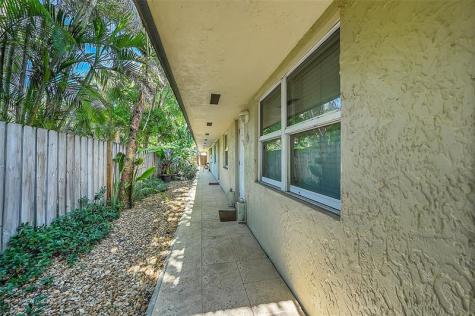 1027 Tequesta Street Fort Lauderdale FL 33312