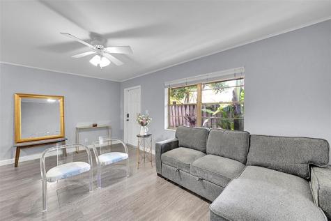 1027 Tequesta Street Fort Lauderdale FL 33312