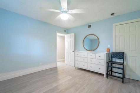 463 Newcastle Street Boca Raton FL 33487