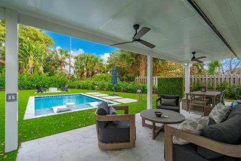 463 Newcastle Street Boca Raton FL 33487