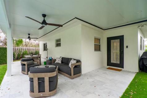 463 Newcastle Street Boca Raton FL 33487