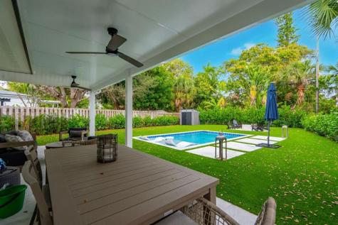 463 Newcastle Street Boca Raton FL 33487
