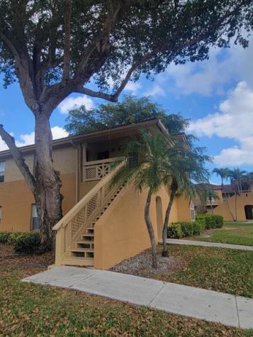 4879 Via Palm Lakes West Palm Beach FL 33417
