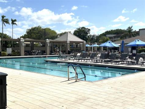 4801 Martinique Place Coconut Creek FL 33066