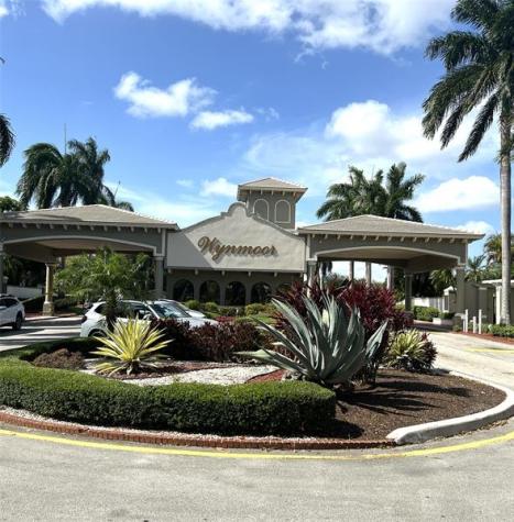 4801 Martinique Place Coconut Creek FL 33066