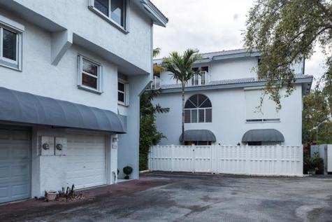 3302 SE 2nd Street Pompano Beach FL 33062