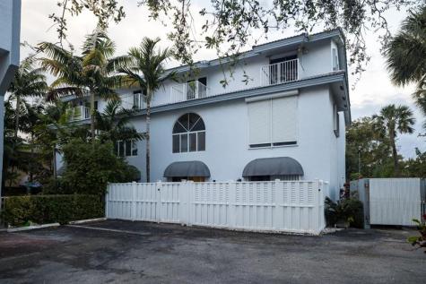 3302 SE 2nd Street Pompano Beach FL 33062