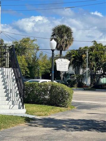 1125 SE 14th Place Fort Lauderdale FL 33316