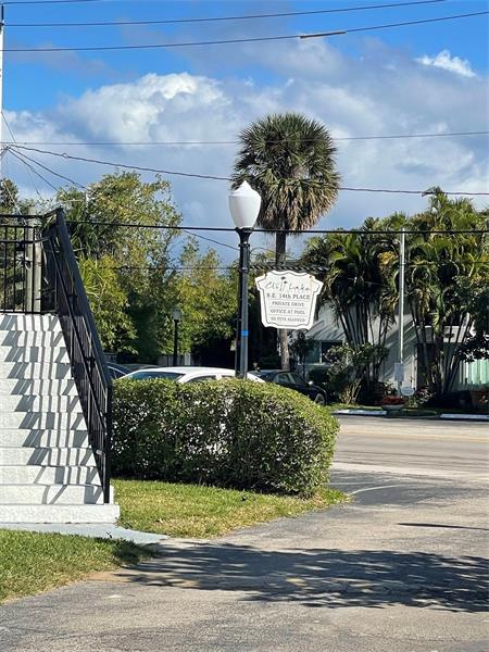 1125 SE 14th Place Fort Lauderdale FL 33316