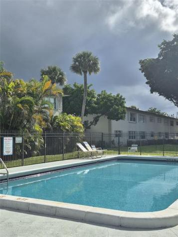 550 SE 2nd Avenue Deerfield Beach Fl 33441