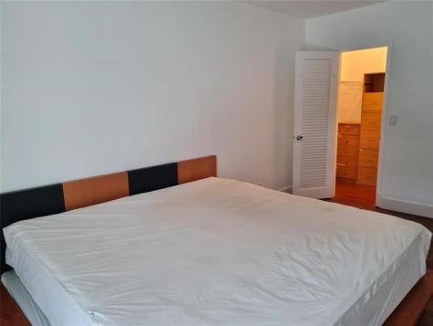 300 Golden Isles Hallandale Beach FL 33009