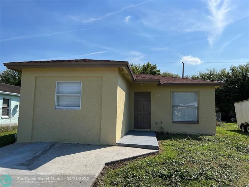 312 Carissa Drive Pahokee FL 33476