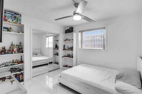 4100 N 36th Avenue Hollywood FL 33021