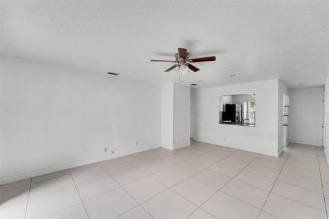 9182 NW 40th Street Coral Springs FL 33065