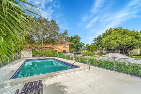 9182 NW 40th Street Coral Springs FL 33065