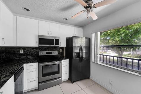 9182 NW 40th Street Coral Springs FL 33065