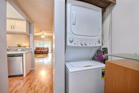 154 SW 96th Terrace Plantation FL 33324