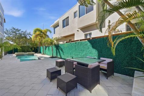 2515 NE 18th Street Fort Lauderdale FL 33305