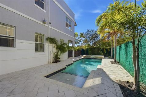 2515 NE 18th Street Fort Lauderdale FL 33305