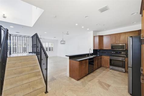 2515 NE 18th Street Fort Lauderdale FL 33305