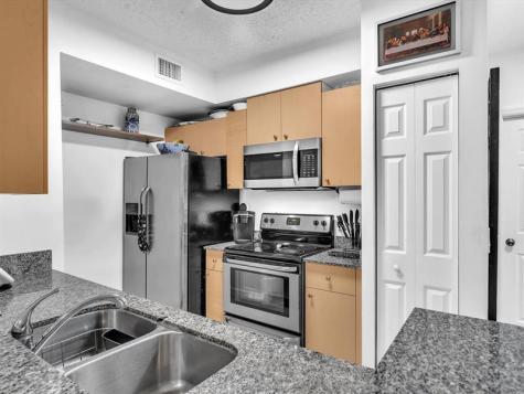 2478 Centergate Drive Miramar FL 33025