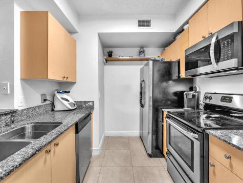 2478 Centergate Drive Miramar FL 33025