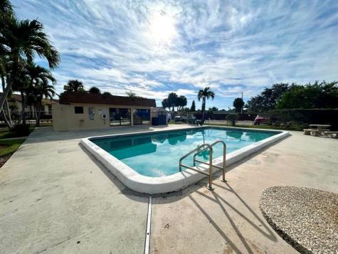 7931 Southgate Boulevard North Lauderdale FL 33068